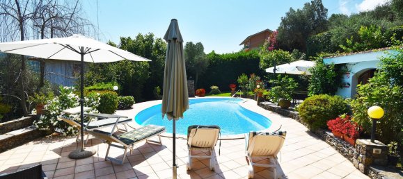 5 rooms Villa in Rapallo, Italy No. 35846 6