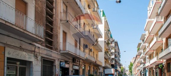 Apartamento de 2 dormitorios en Catania, Italy No. 330039 36