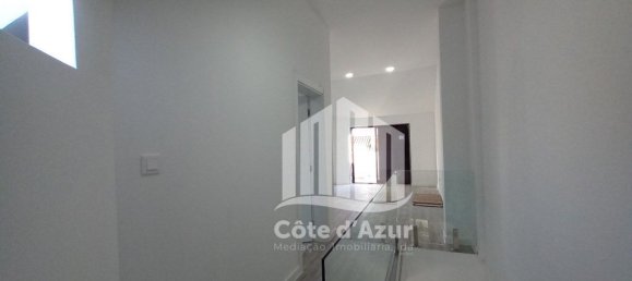 3 Schlafzimmer Doppelhaus in Costa da Caparica, Portugal, Nr. 30500 4