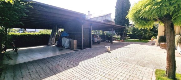 8 rooms Villa in Montesilvano, Italy No. 91599 4