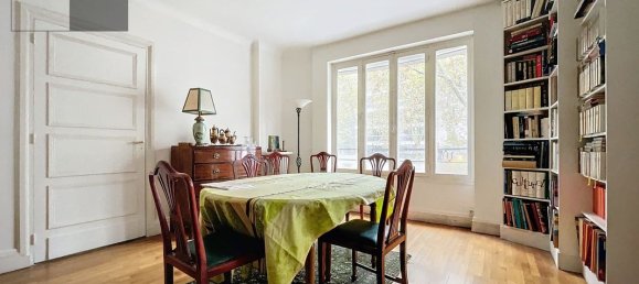 3 bedrooms Apartment in Paris, France No. 189520 4