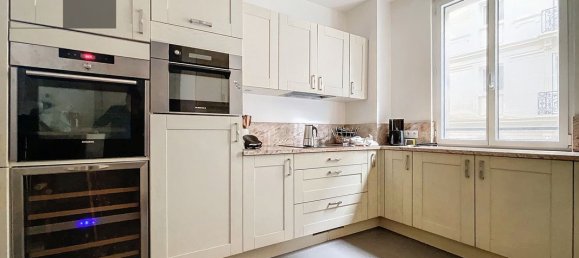 3 bedrooms Apartment in Paris, France No. 189520 5