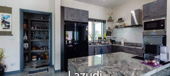 5 bedrooms Villa in Hua Hin, Thailand No. 23875 9