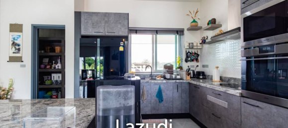 5 bedrooms Villa in Hua Hin, Thailand No. 23875 7