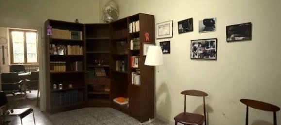 6 bedrooms House in Torre de' Passeri, Italy No. 375802 18