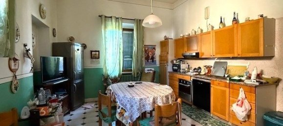 6 bedrooms House in Torre de' Passeri, Italy No. 375802 13