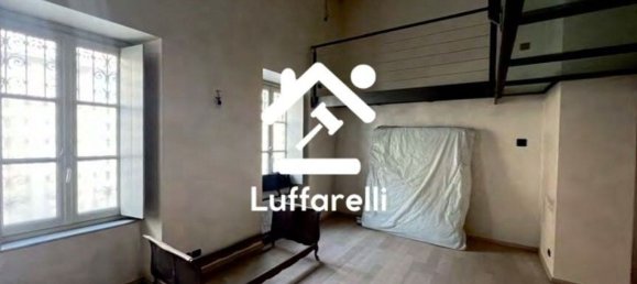 6-salle Appartement à Turin, Italy No. 47247 3