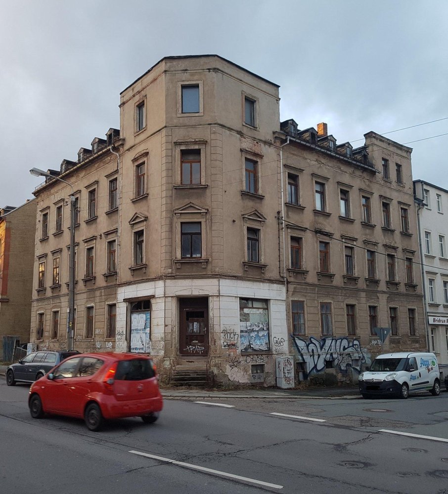 890m² Building in Chemnitz, Germany No. 290646
