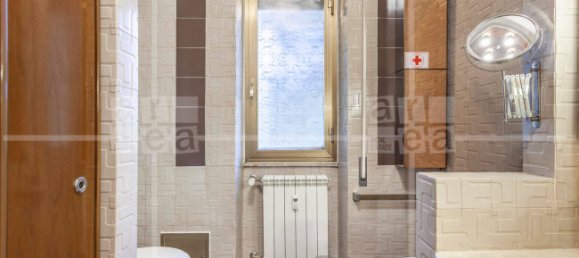 3 bedrooms Apartment in Rome, Italy No. 360184 28