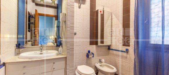 3 bedrooms Apartment in Rome, Italy No. 360184 11