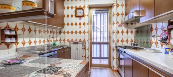 3 bedrooms Apartment in Rome, Italy No. 360184 8