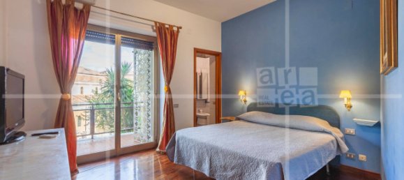 3 bedrooms Apartment in Rome, Italy No. 360184 10