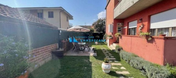 3 rooms Apartment in Montignoso, Italy No. 216471 2