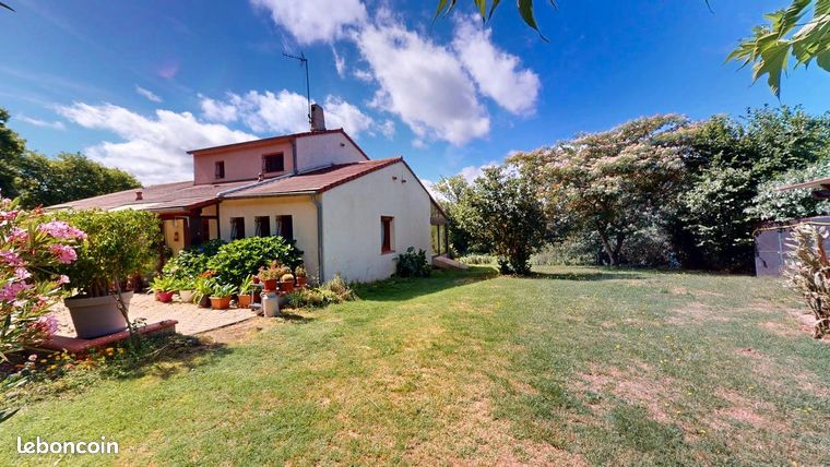 4 bedrooms House in Occitanie, France No. 315691