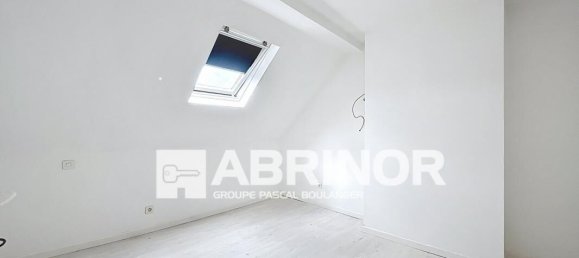 Casa de 4 dormitorios en Neuville-en-Ferrain, France No. 321098 3