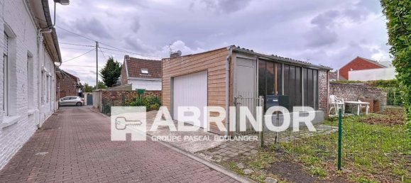 Casa de 4 dormitorios en Neuville-en-Ferrain, France No. 321098 9