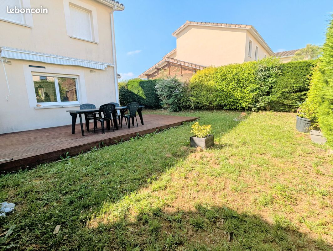 3 bedrooms Villa in Lavaur, France No. 318343