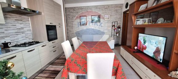 3 rooms Apartment in Malnate, Italy No. 161747 5
