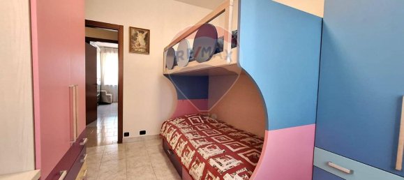 3 rooms Apartment in Malnate, Italy No. 161747 12