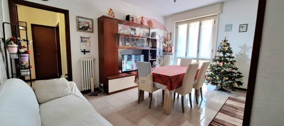 3 rooms Apartment in Malnate, Italy No. 161747 3