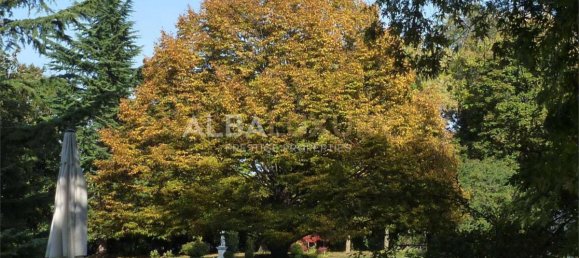 11 bedrooms Villa in Treviso, Italy No. 727 12