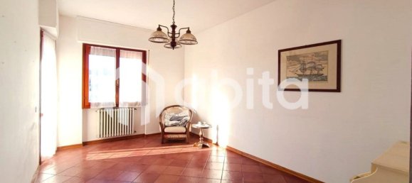 5 rooms Apartment in Figline e Incisa Valdarno, Italy No. 124698 4