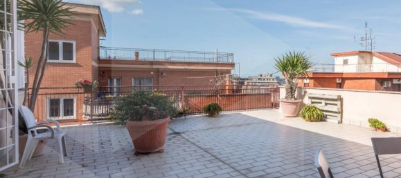 7 rooms Penthouse in Ciampino, Italy No. 20810 6