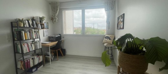 3 bedrooms Duplex in Nanterre, France No. 177615 4