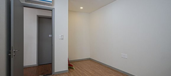 1 room Office in District 4, Vietnam No. 16296 7