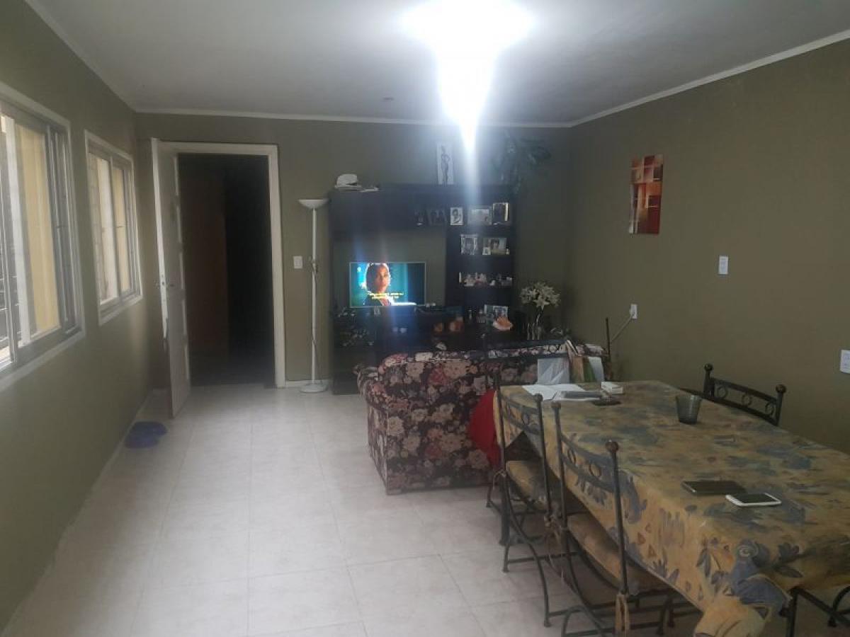 3 غرف نوم منزل في Lanus, Argentina رقم 3464