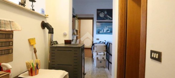 3 Schlafzimmer Haus in Udine, Italy, Nr. 83244 10