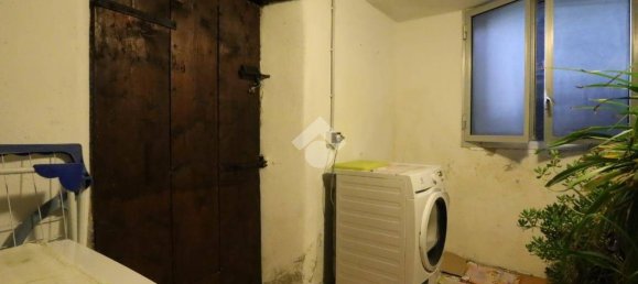 3 Schlafzimmer Haus in Udine, Italy, Nr. 83244 9