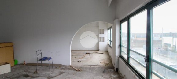 4-Zimmer Lagerhaus in Zelo Buon Persico, Italy, Nr. 30260 4