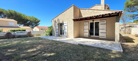 3 bedrooms House in Istres, France No. 287859 2