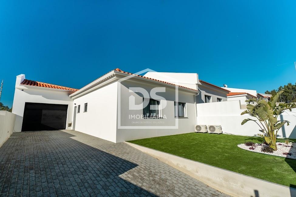 2 bedrooms House in Batalha, Portugal No. 299386