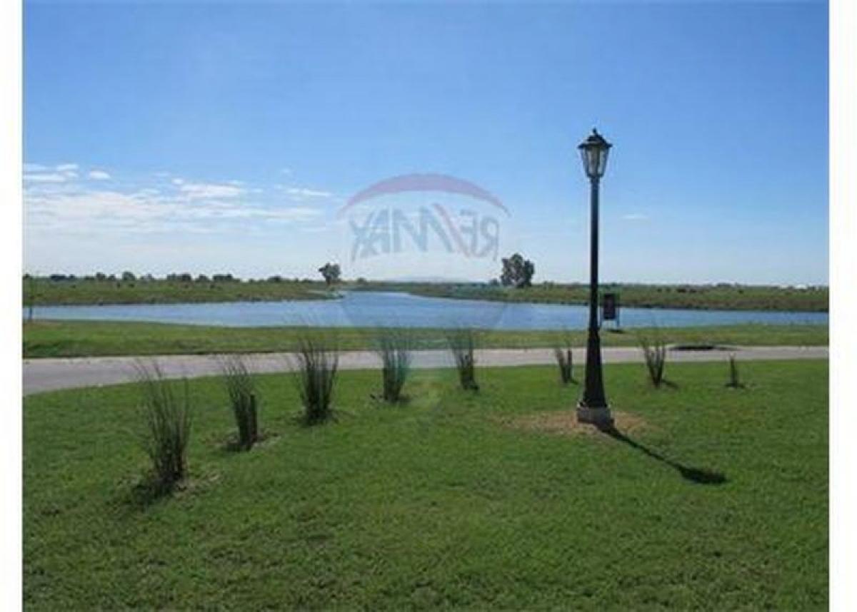  Land in Escobar, Argentina No. 119210