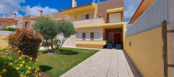 4 Schlafzimmer Villa in Cascais, Portugal, Nr. 201749 3