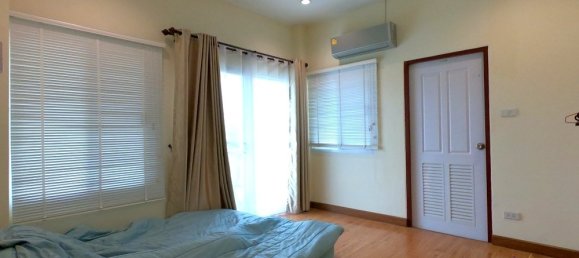 4 bedrooms House in Chiang Mai, Thailand No. 27193 12
