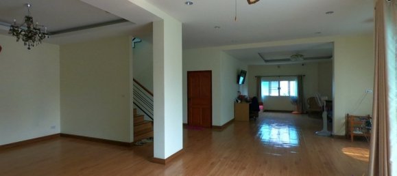 4 bedrooms House in Chiang Mai, Thailand No. 27193 7