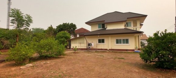 4 bedrooms House in Chiang Mai, Thailand No. 27193 2