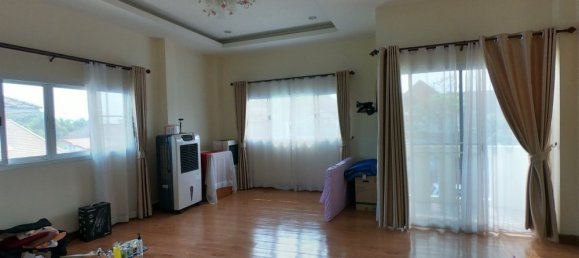 4 bedrooms House in Chiang Mai, Thailand No. 27193 11