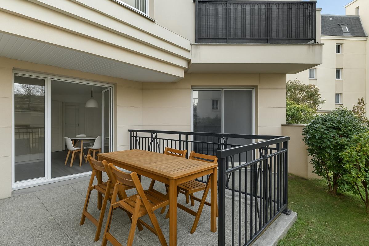 3 Schlafzimmer Wohnung in La Garenne-Colombes, France, Nr. 332994