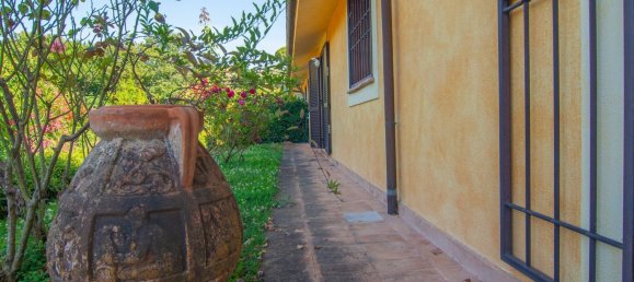 Villa de 8 dormitorios en Montelibretti, Italy No. 63542 21