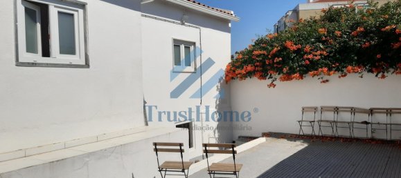 9 bedrooms Villa in Lisbon, Portugal No. 134844 2