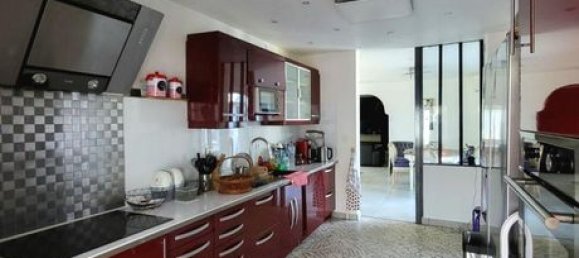 6 bedrooms House in Eure, France No. 353090 7