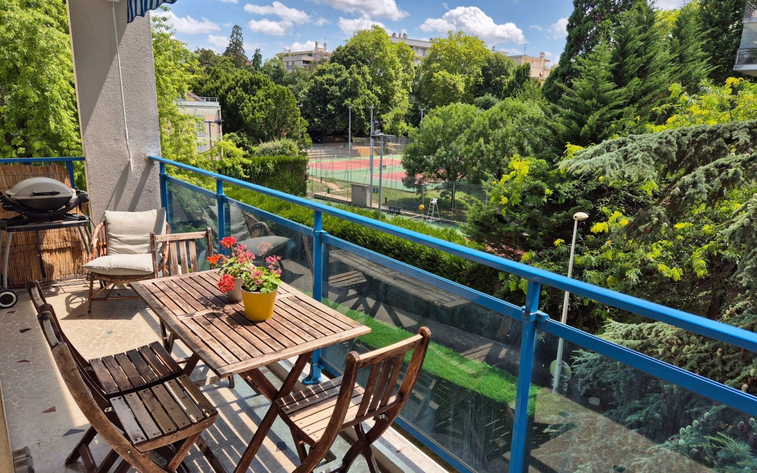 3 rooms Apartment in Lyon, France No. 338038