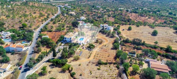 6 bedrooms Villa in Faro, Portugal No. 117630 4