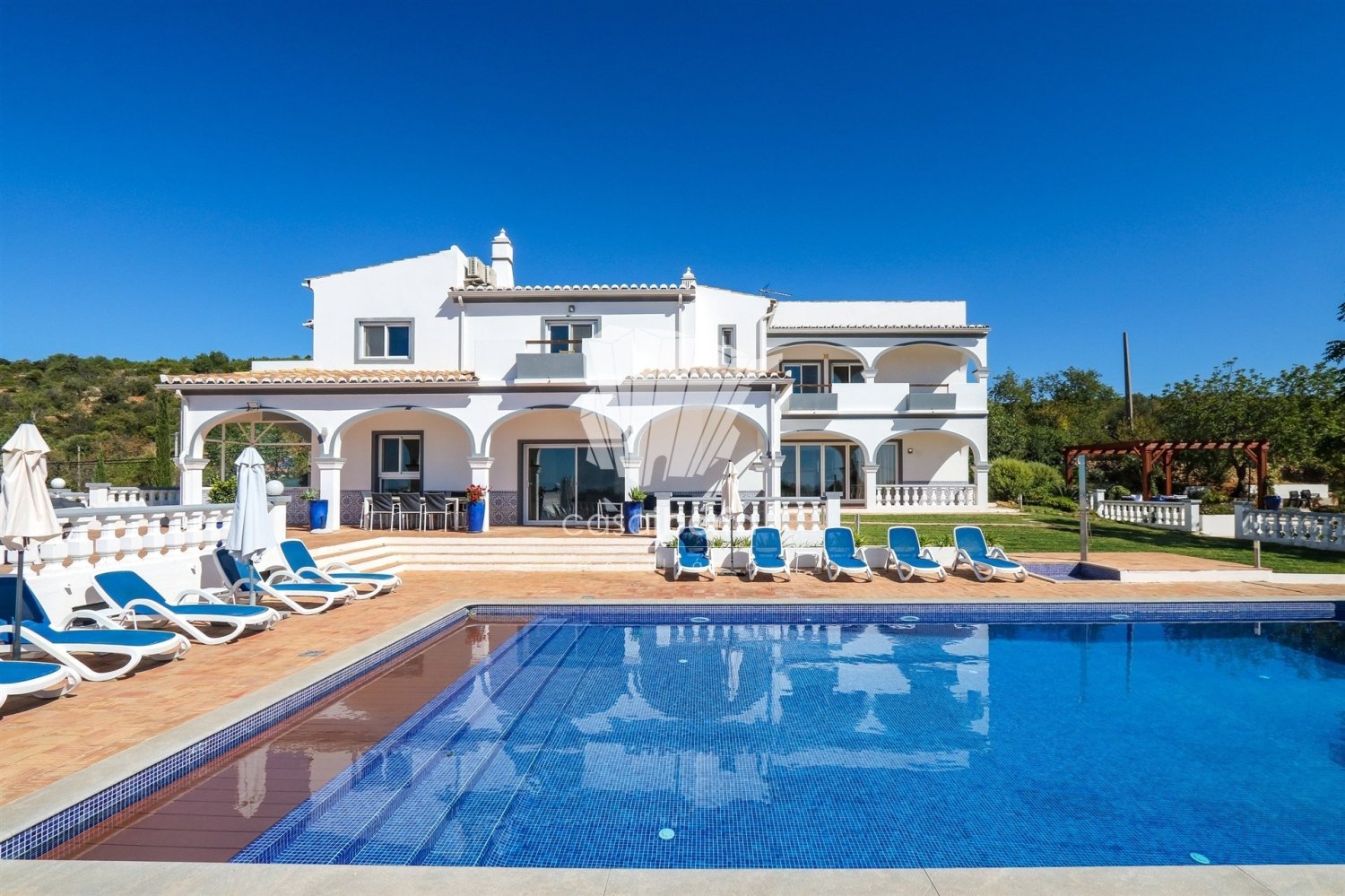 6 bedrooms Villa in Faro, Portugal No. 117630