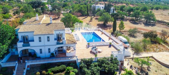 6 bedrooms Villa in Faro, Portugal No. 117630 3