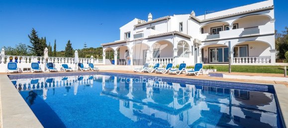 6 bedrooms Villa in Faro, Portugal No. 117630 2
